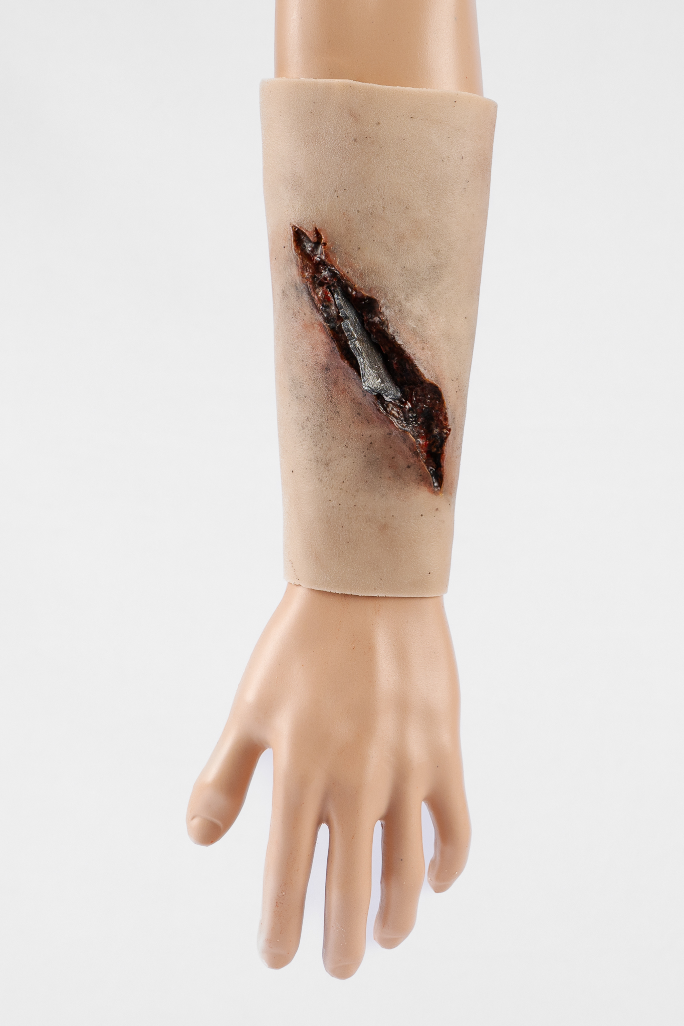 Combat TraumaWear- Jagged Laceration with shrapnel - Image 3