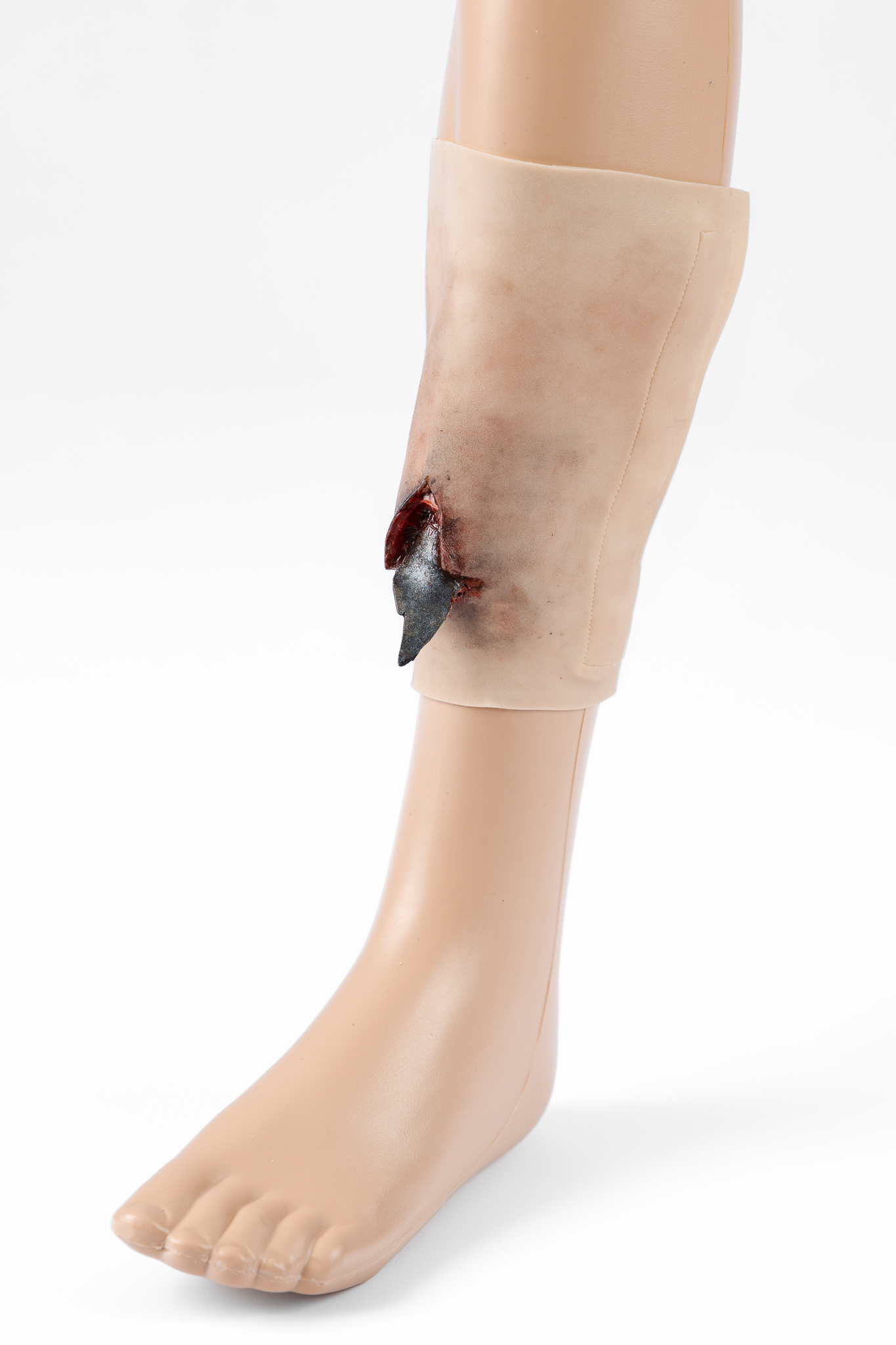Combat TraumaWear – Lower Leg Shrapnel - Image 2