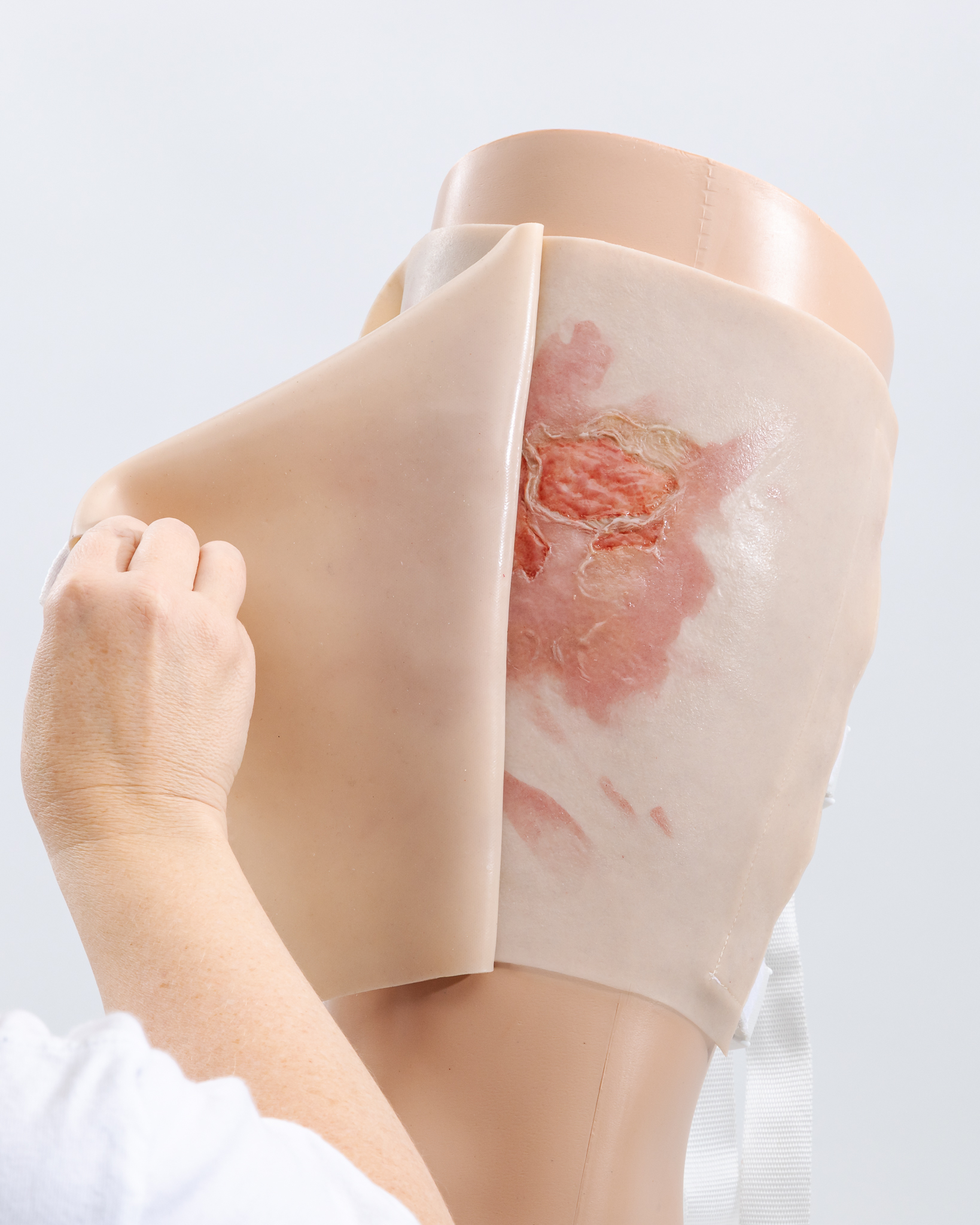 Thigh TraumaWear Scalding Burn Set - Image 10